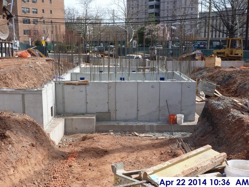 Stripped foundation walls at Elev. 7-Stair -4,5 Facing East (800x600)